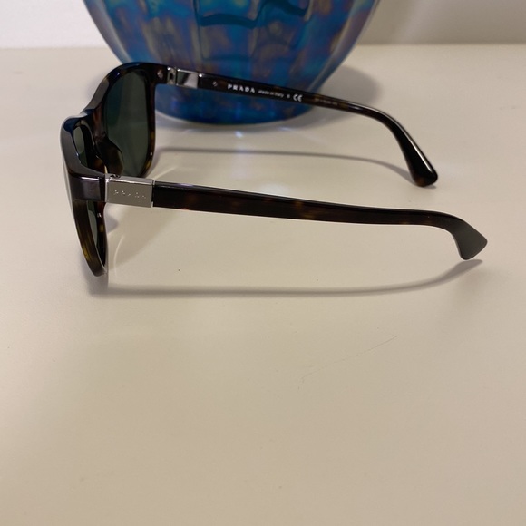 PRADA Sunglasses Tortoise - Picture 5 of 11